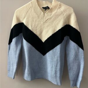 Robert Rodriguez V-Neck Sweater - Cream, Black, Light Blue